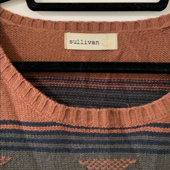 Poncho - Picture 4 of 5